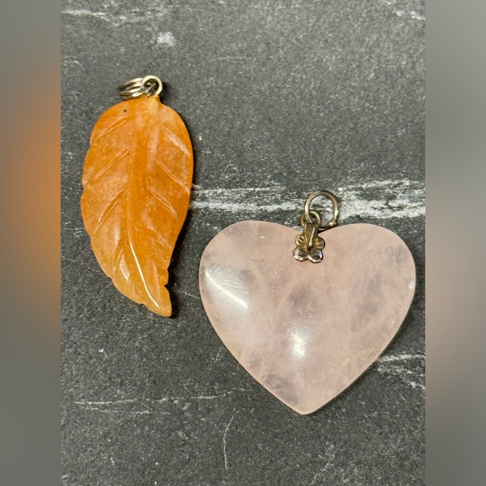 🟢Natural Stone Heart and Leaf Necklace Pendants